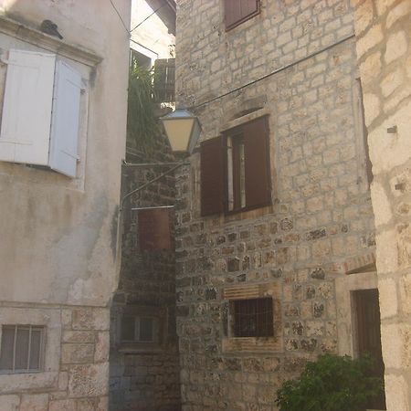 Rooms Roso تروغير المظهر الخارجي الصورة