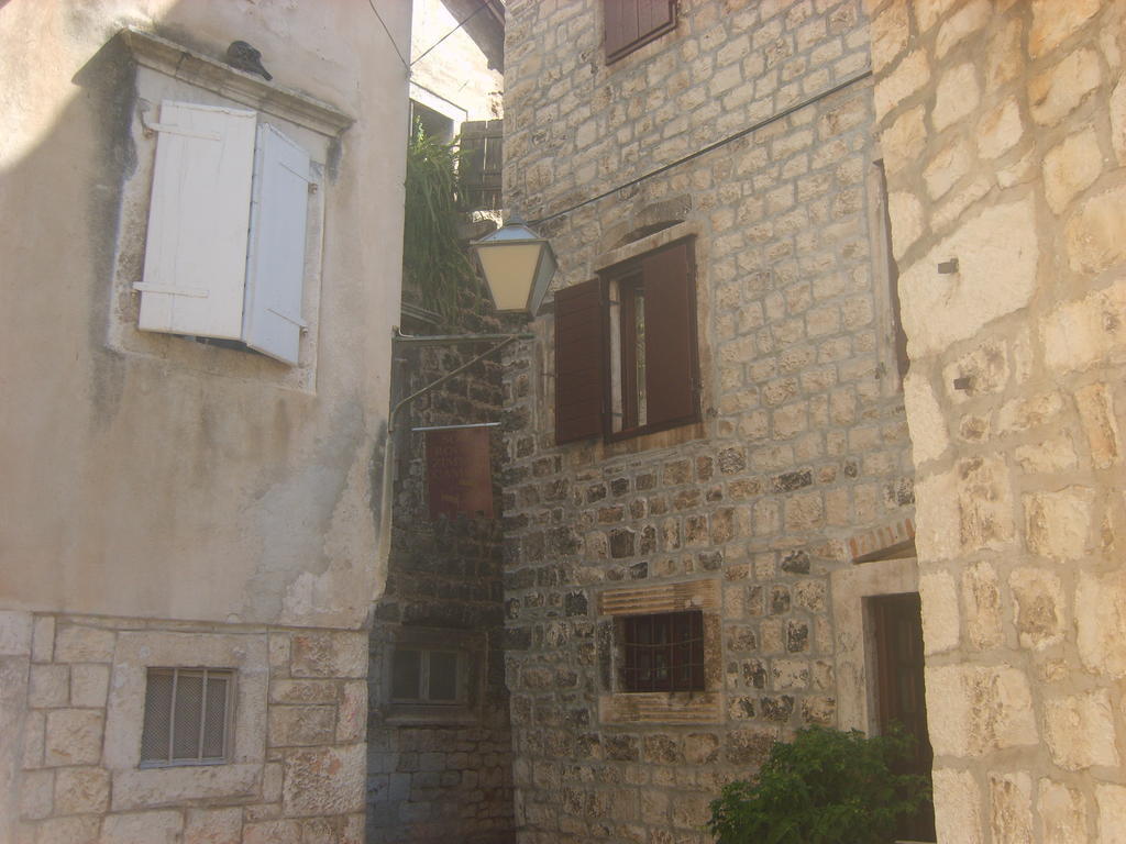 Rooms Roso تروغير المظهر الخارجي الصورة