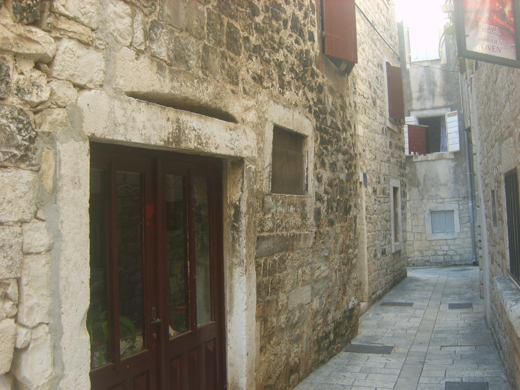 Rooms Roso تروغير المظهر الخارجي الصورة