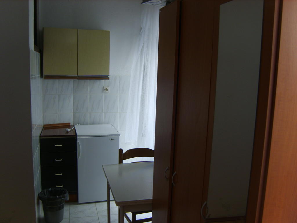 Rooms Roso تروغير الغرفة الصورة