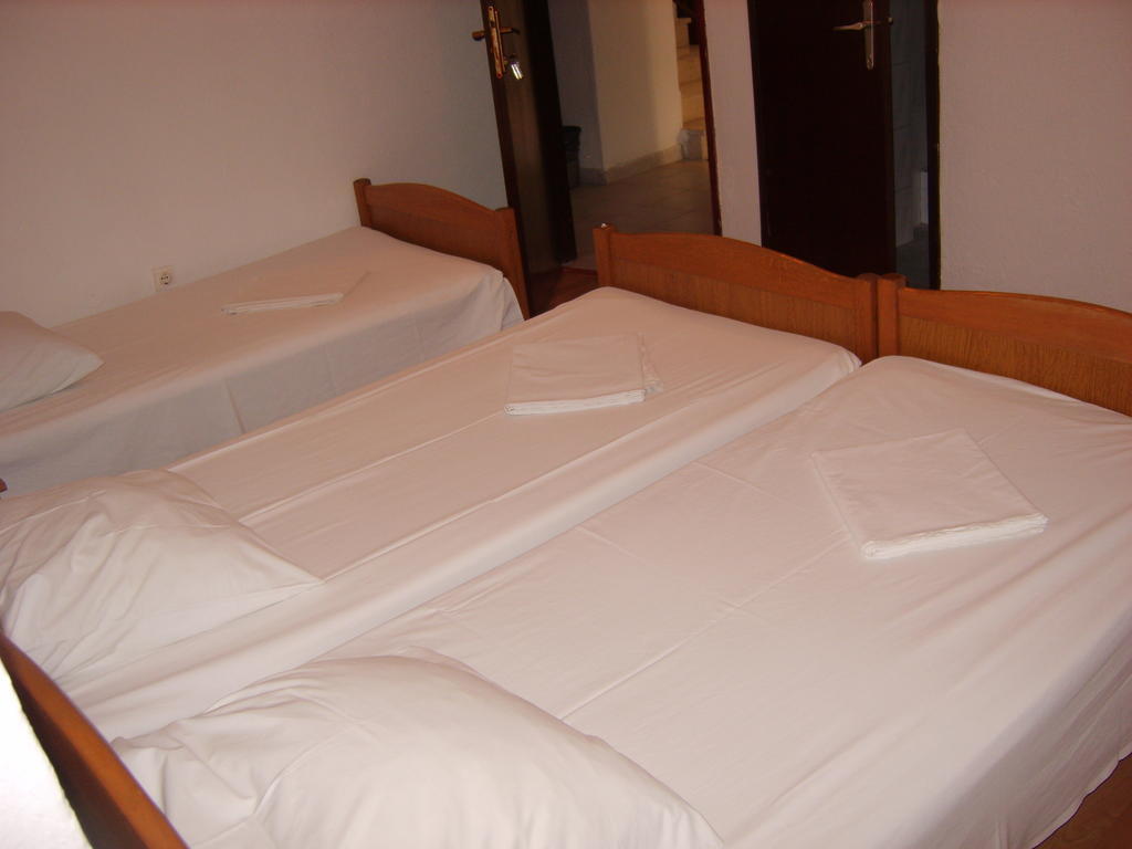 Rooms Roso تروغير الغرفة الصورة
