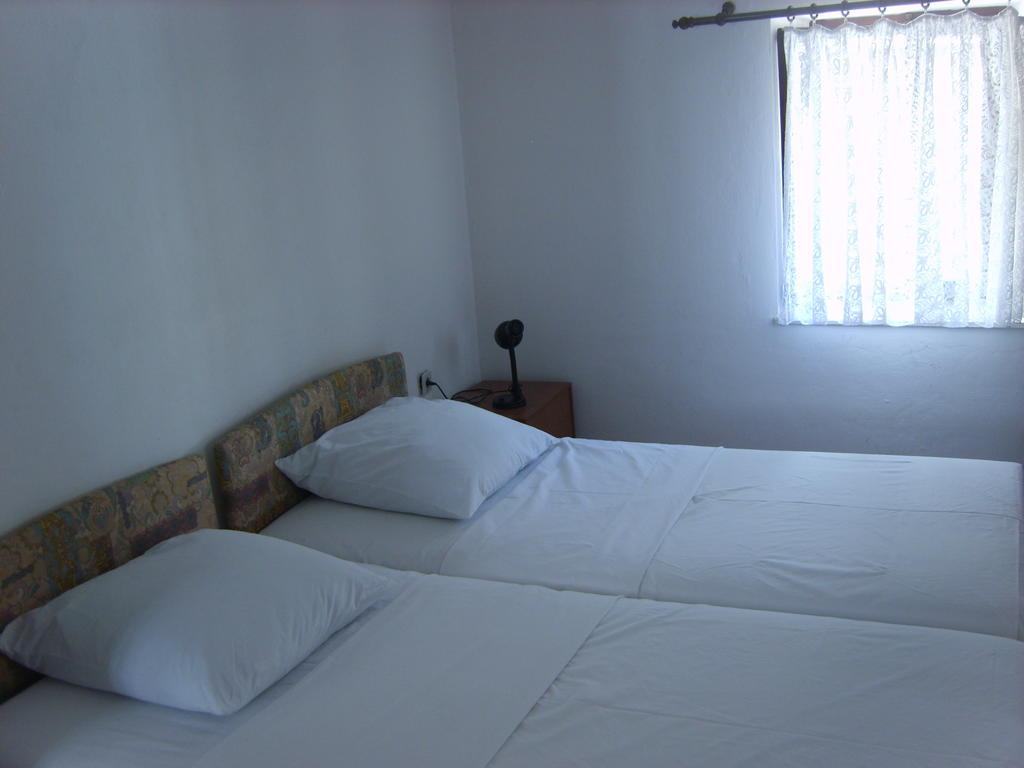 Rooms Roso تروغير الغرفة الصورة